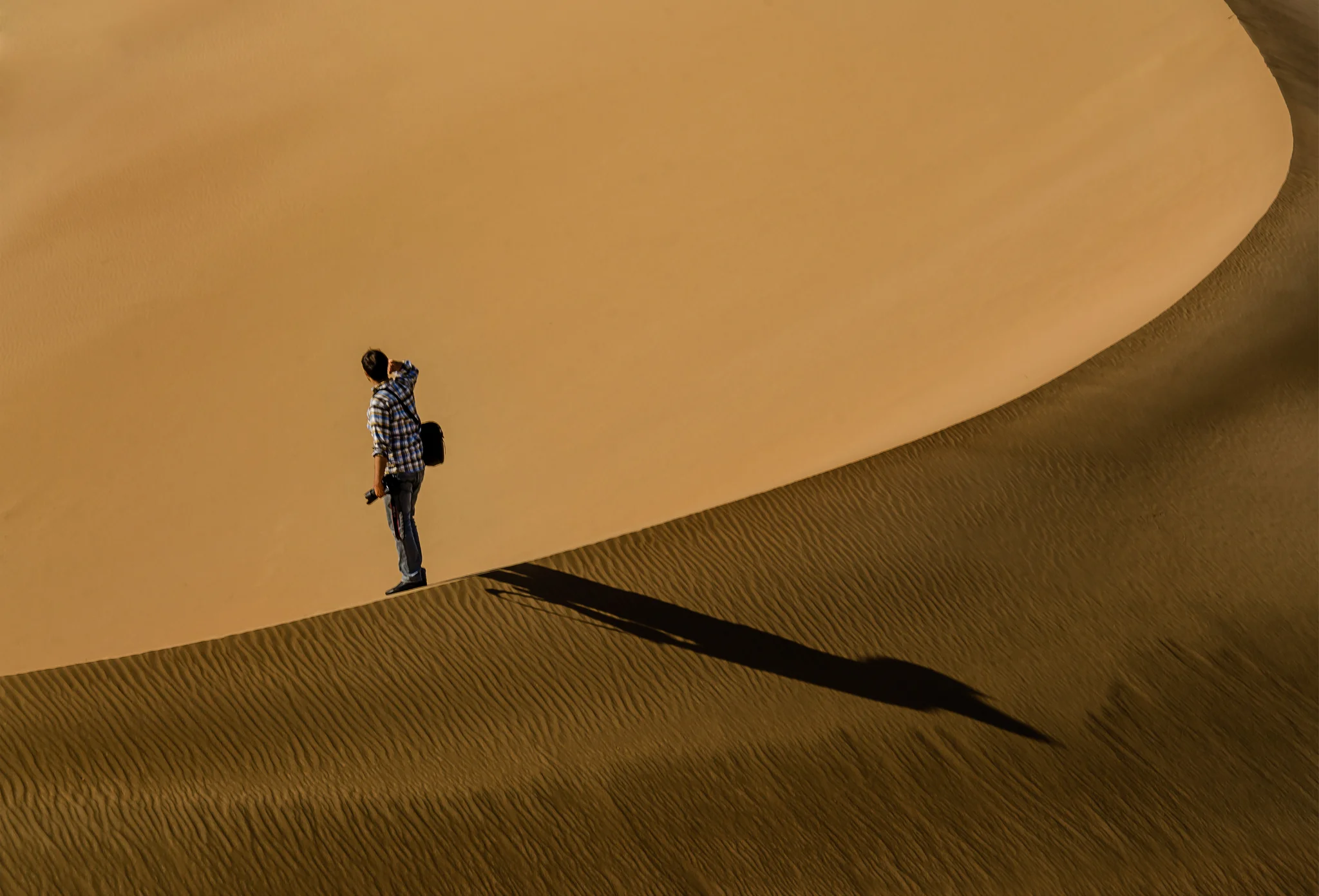 Human at the Scale of Silence