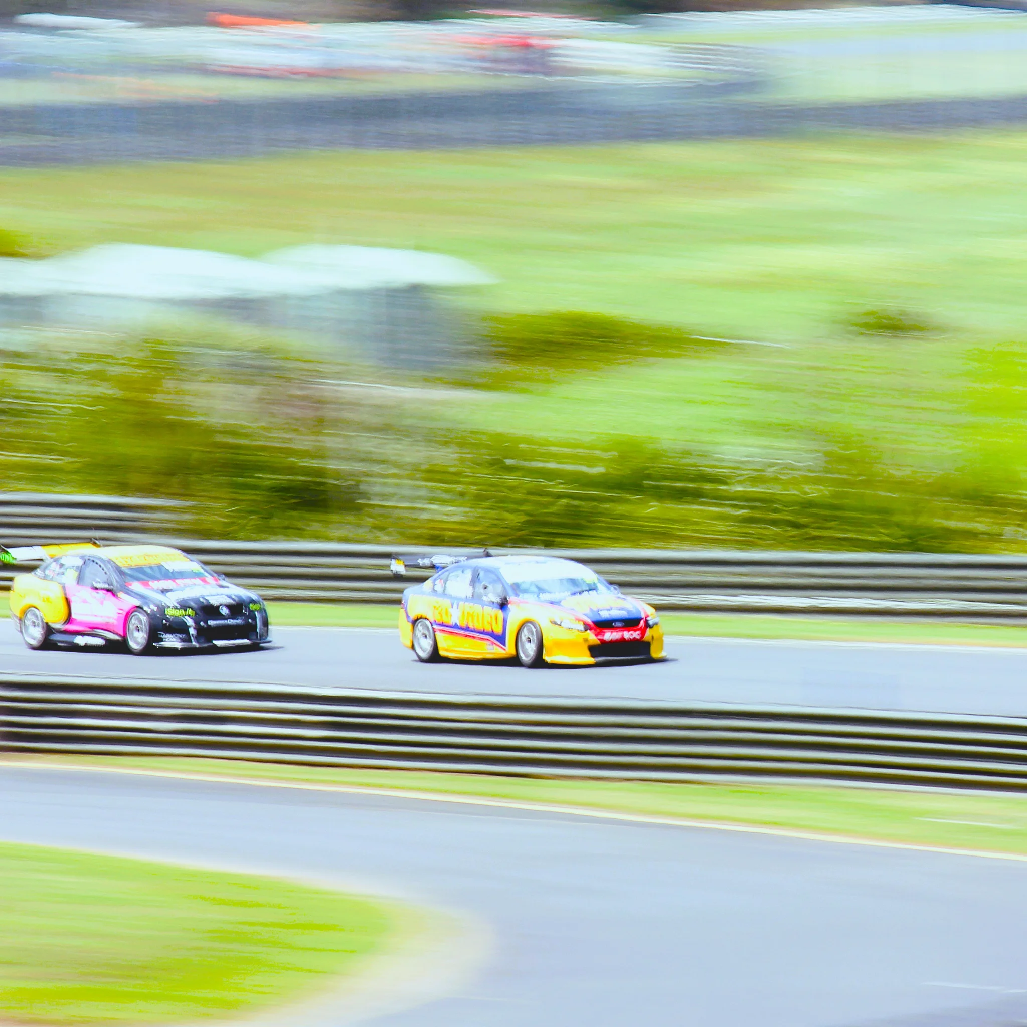 Ford vs Holden - Classic rivalry